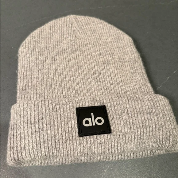 Alo yoga notable beanie - Picture 1 of 3